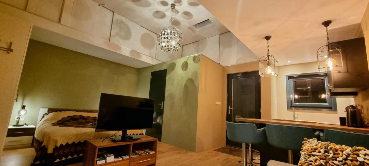 Inntermezzo آلميره المظهر الخارجي الصورة